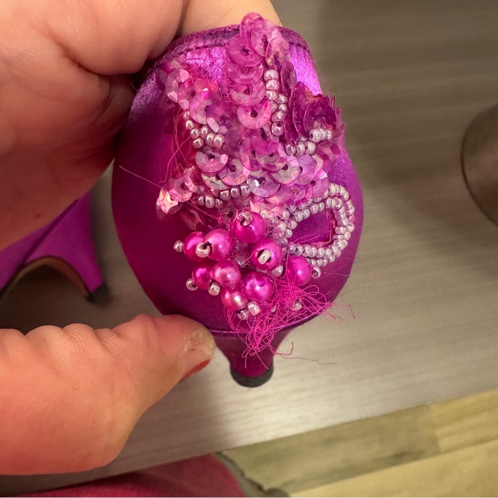 💖 Marionat Vintage Beaded Fuchsia Satin Heels — Size 7 - Picture 7 of 10